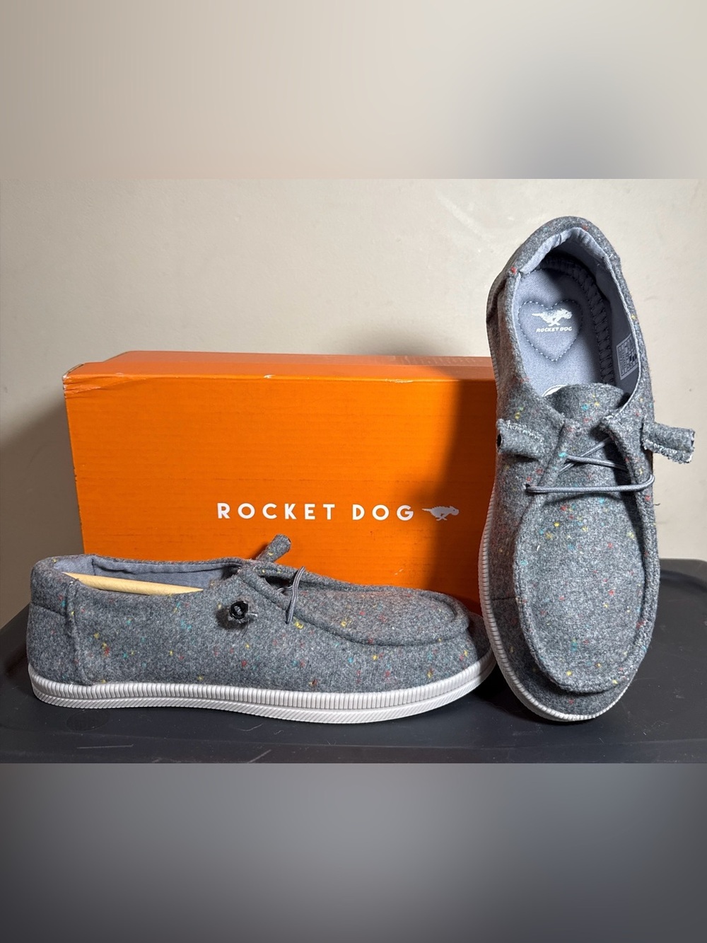 Rocket Dog Gray Speckled Slip-On Moccasins